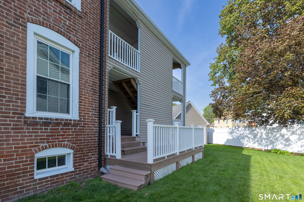 31 Suffield Street - Photo 14