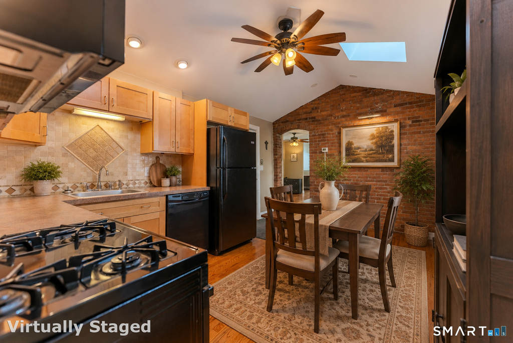 31 Suffield Street - Photo 21