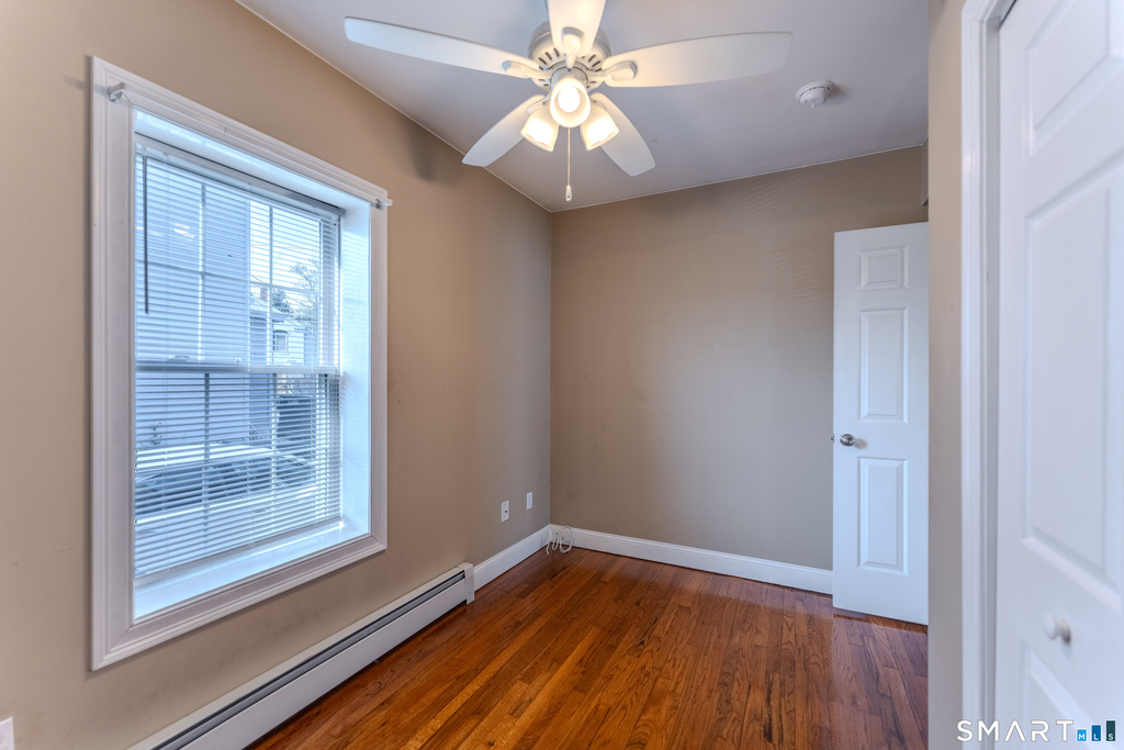 31 Suffield Street - Photo 8