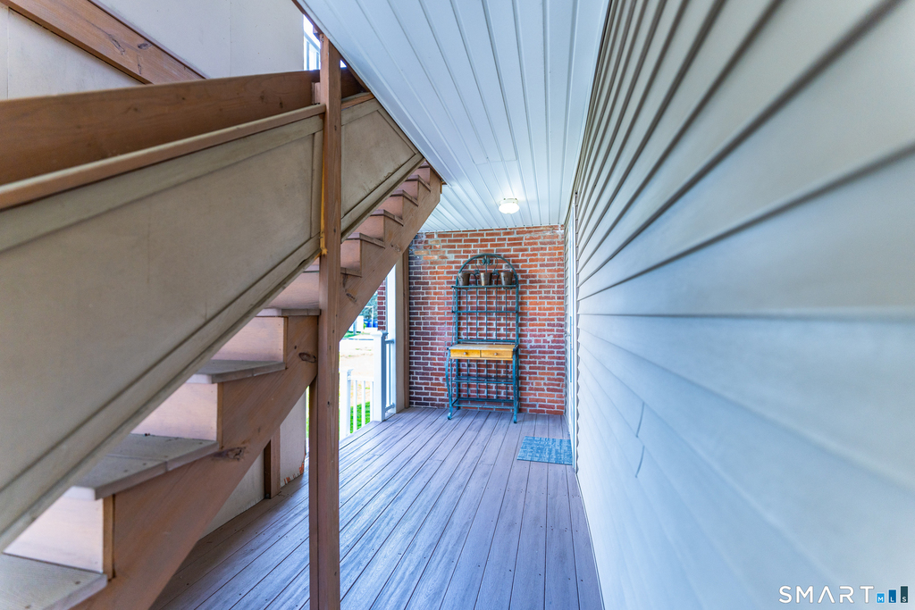 31 Suffield Street - Photo 3