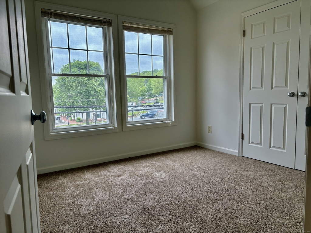 79 Danbury Road - Photo 6
