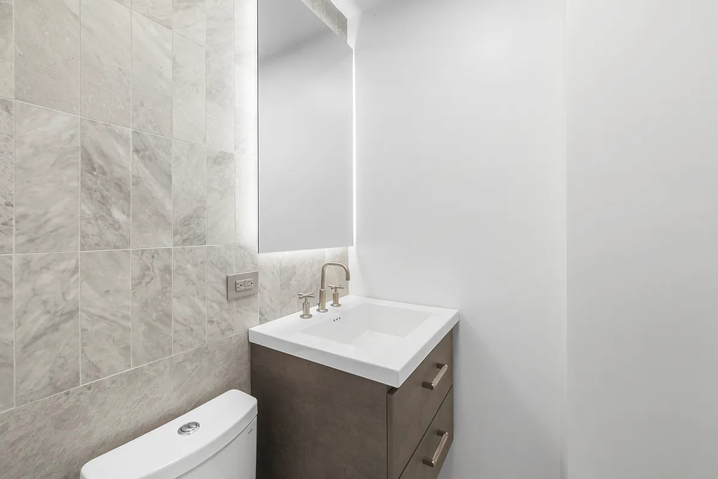 920 Park Avenue - Photo 16