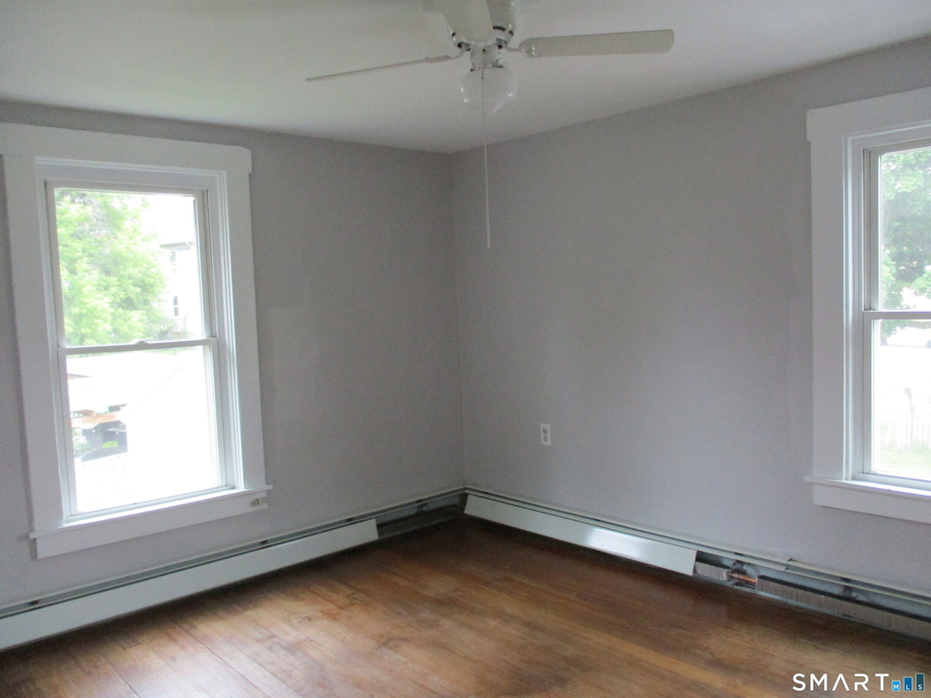 105 Woodstock Avenue - Photo 9