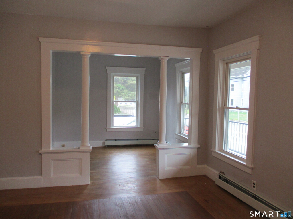 105 Woodstock Avenue - Photo 7