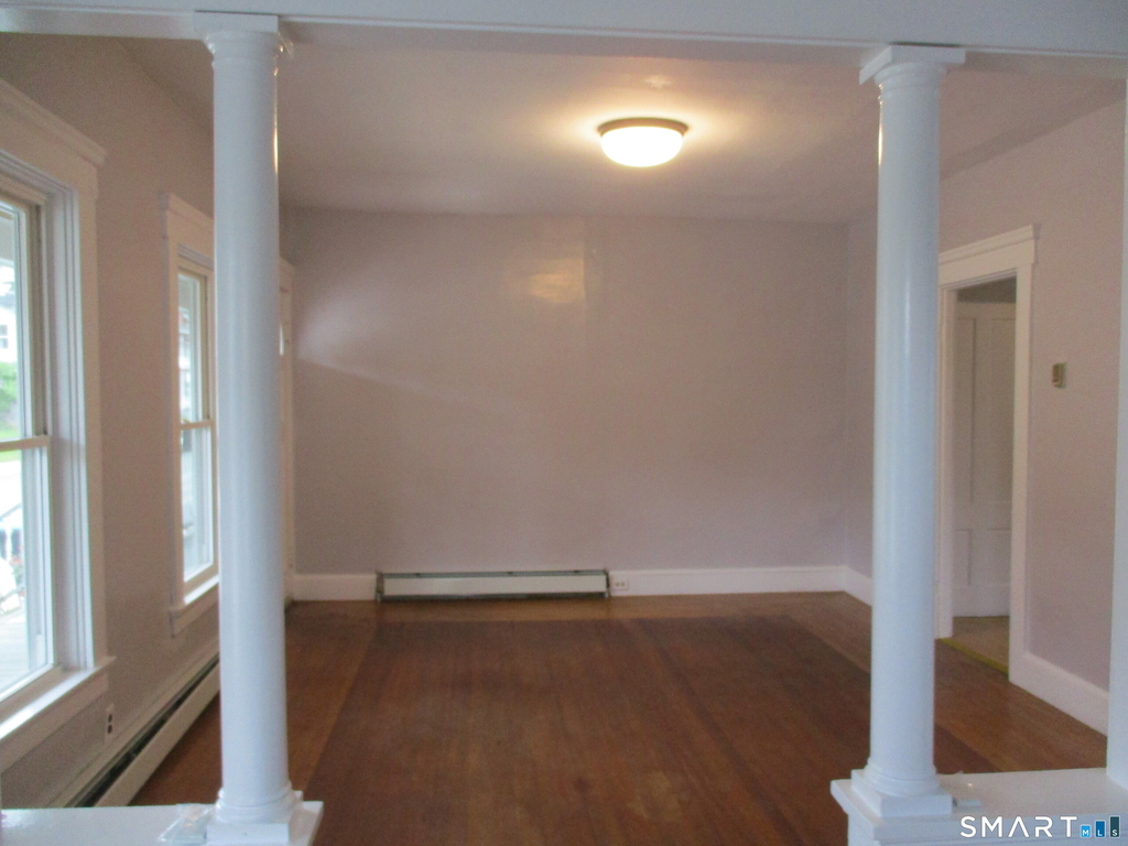 105 Woodstock Avenue - Photo 6