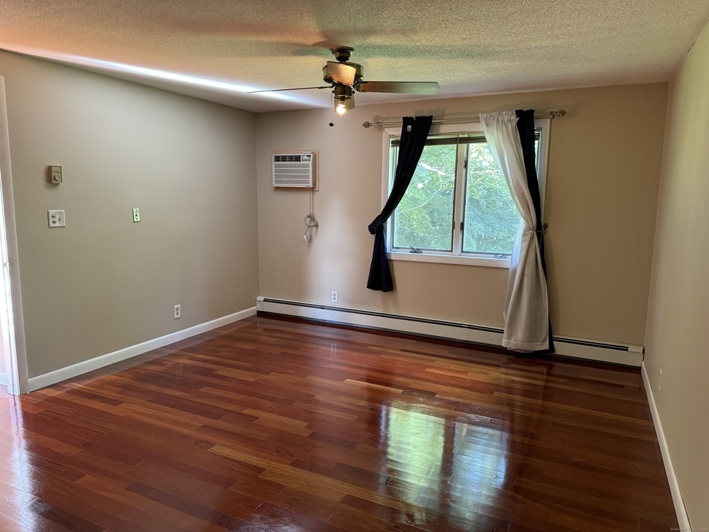 40 Main Street - Photo 17