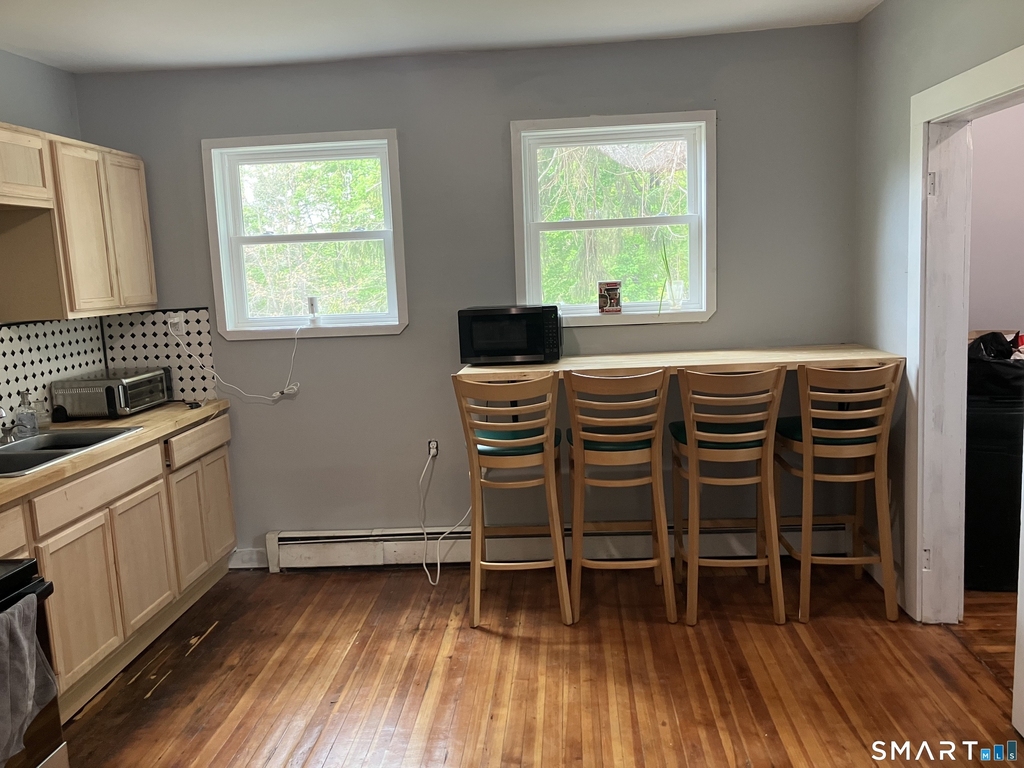 28 Village Street - Photo 2