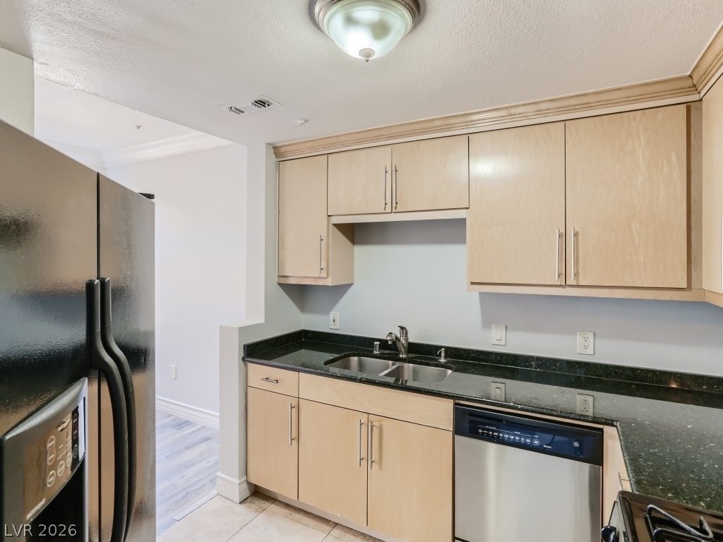 260 E Flamingo Road - Photo 10