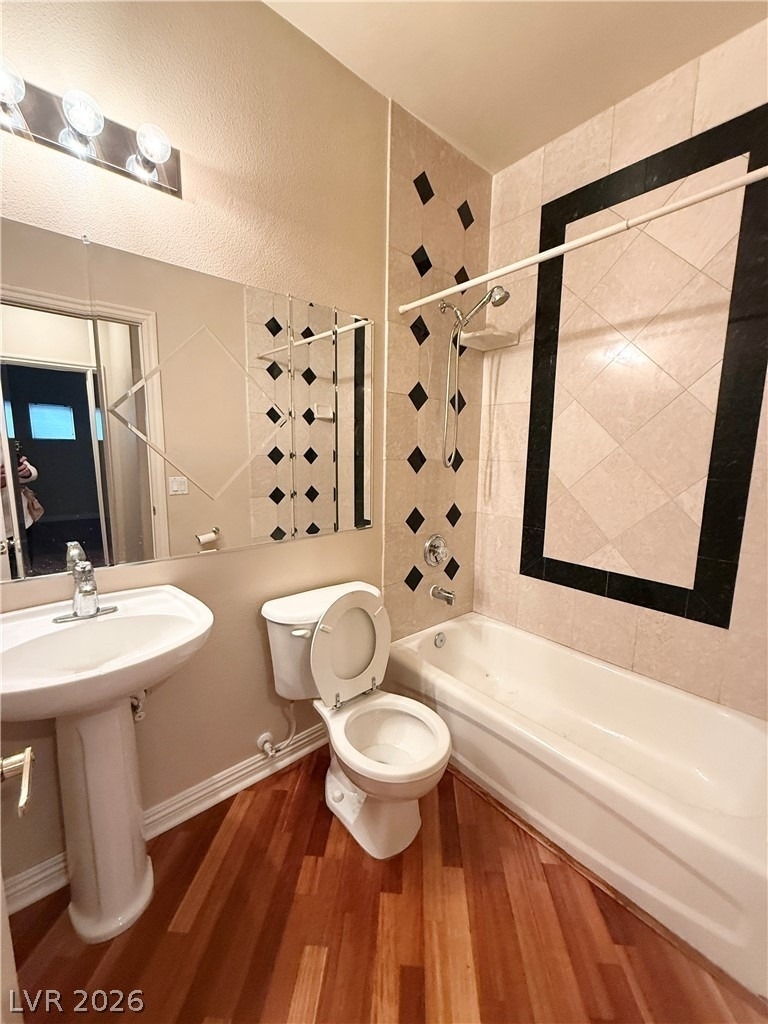 10529 Allthorn Avenue - Photo 6