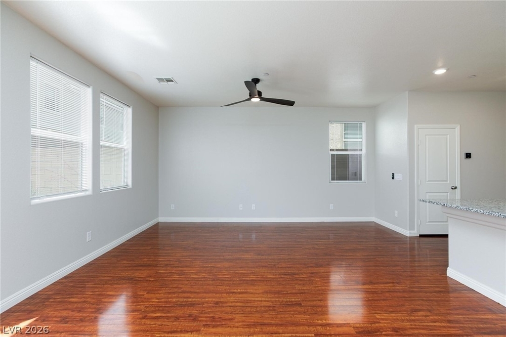 5327 Lazy Breeze Avenue - Photo 7