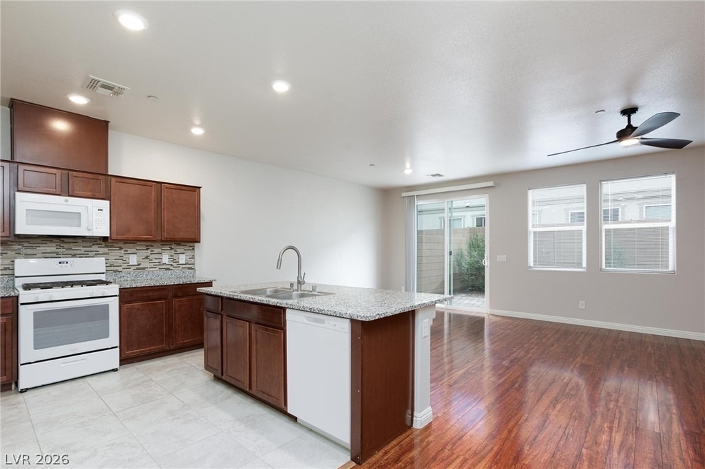 5327 Lazy Breeze Avenue - Photo 12