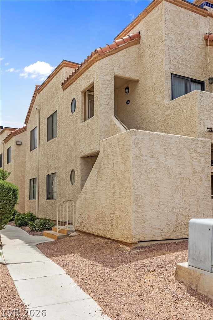 2972 Juniper Hills Boulevard - Photo 1