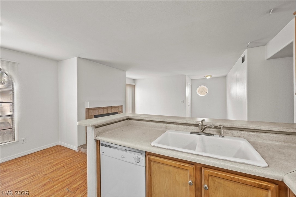 2972 Juniper Hills Boulevard - Photo 7