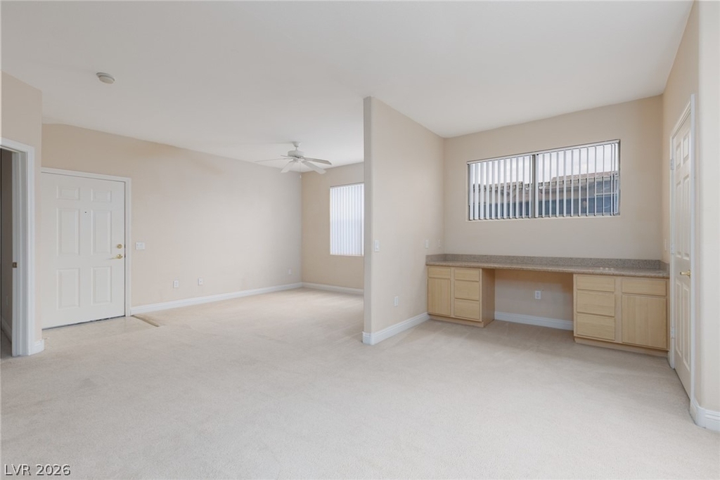 8000 Badura Avenue - Photo 8