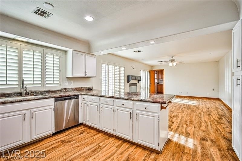 6315 N Park Street - Photo 5