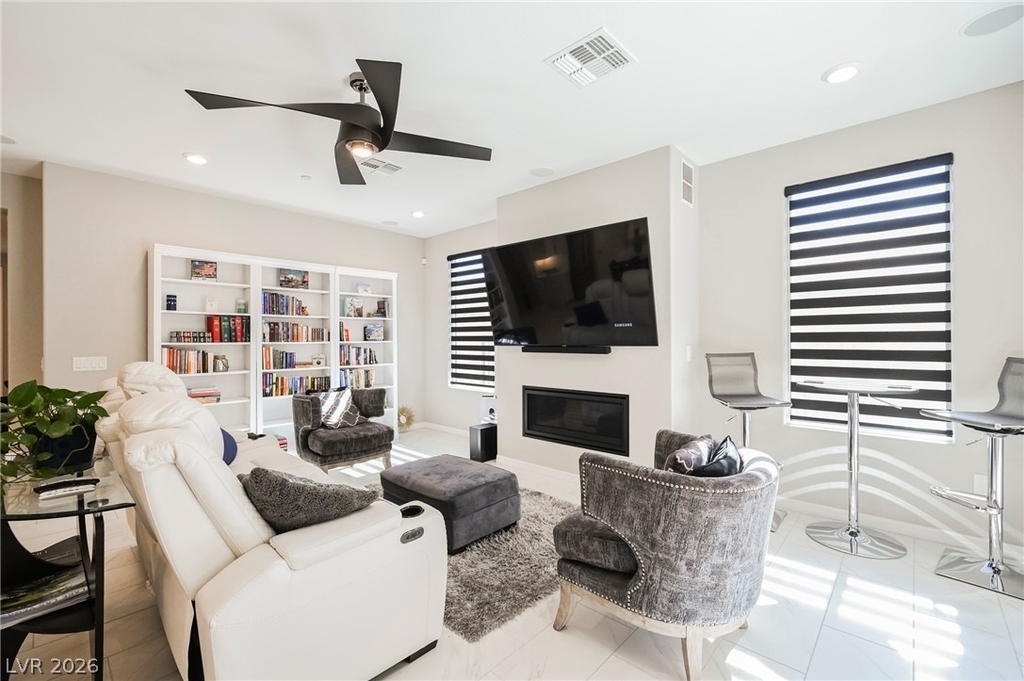 23 Cliffwater Street - Photo 5