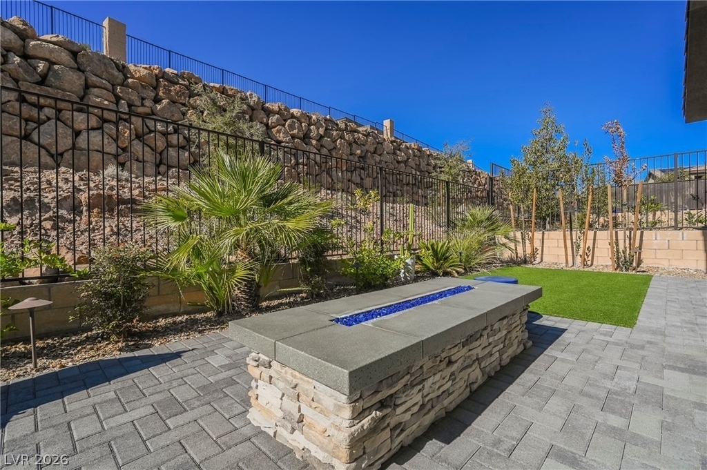 23 Cliffwater Street - Photo 47
