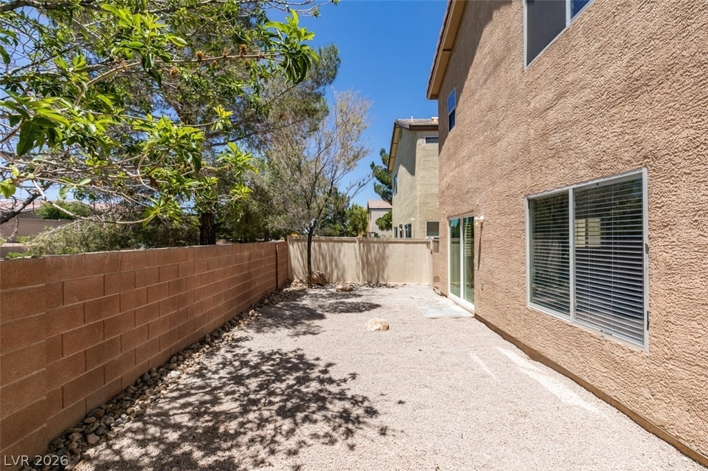 8433 Spencer Canyon Street - Photo 41
