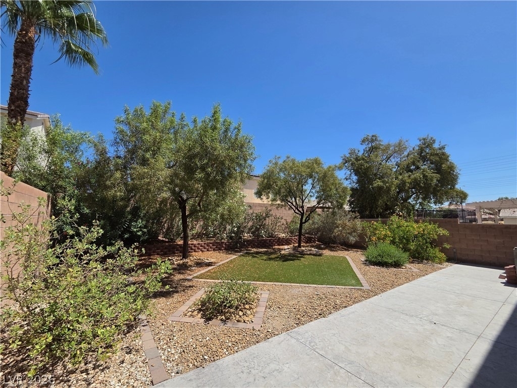 3722 Nestled Oak Avenue - Photo 18