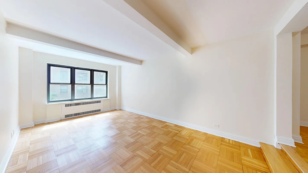 141 East 56th Street - Photo 2