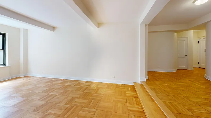 141 East 56th Street - Photo 9