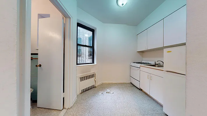 432 East 83rd Street - Photo 5