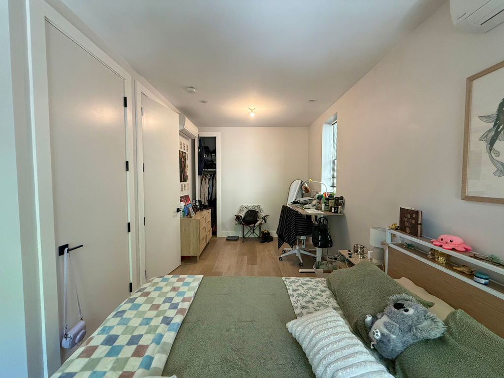 725 Dekalb Avenue - Photo 3