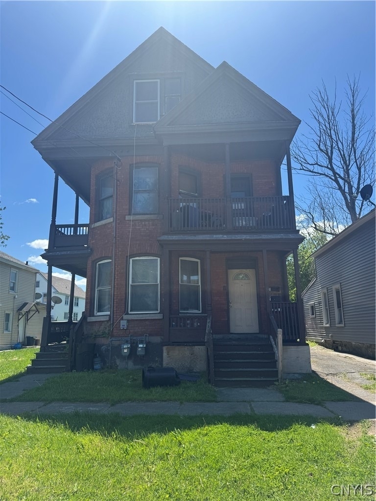 108 Gold Street - Photo 0