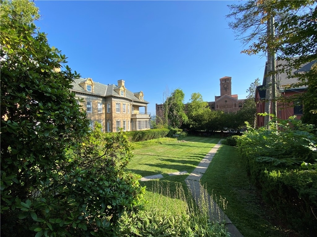 201 Pine Street - Photo 18