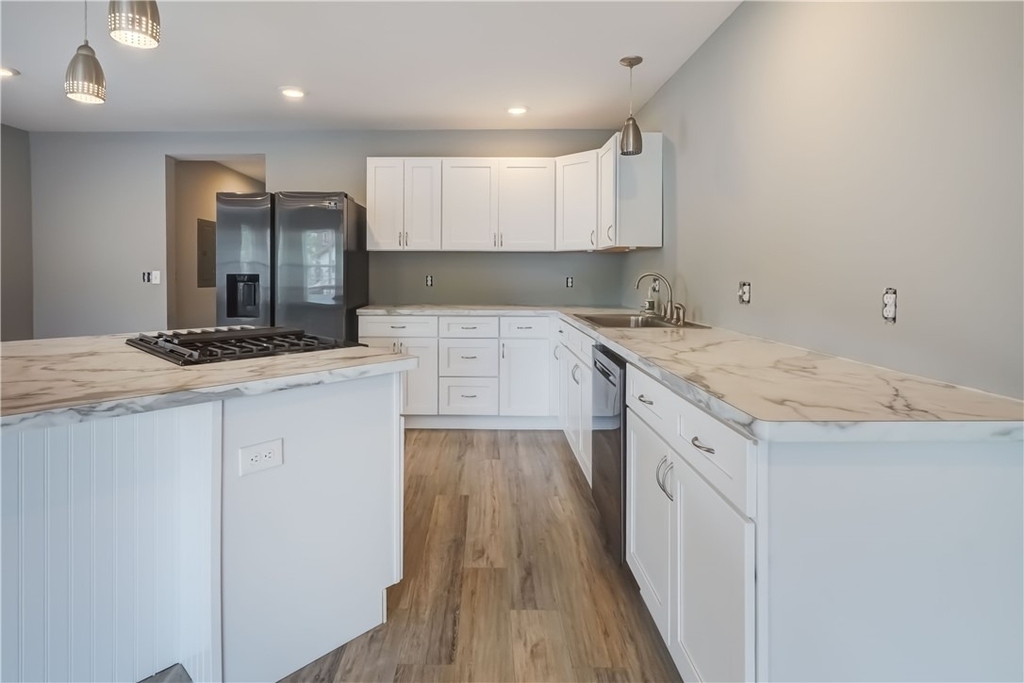 38 Tracy Street - Photo 6