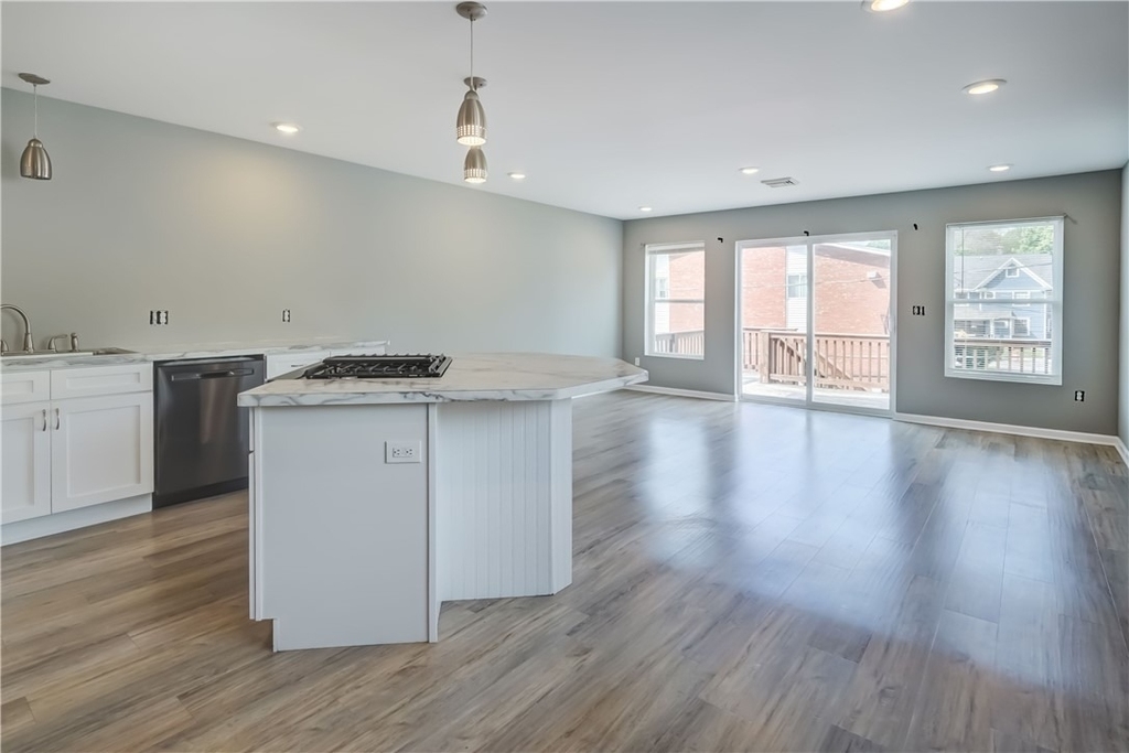 38 Tracy Street - Photo 1