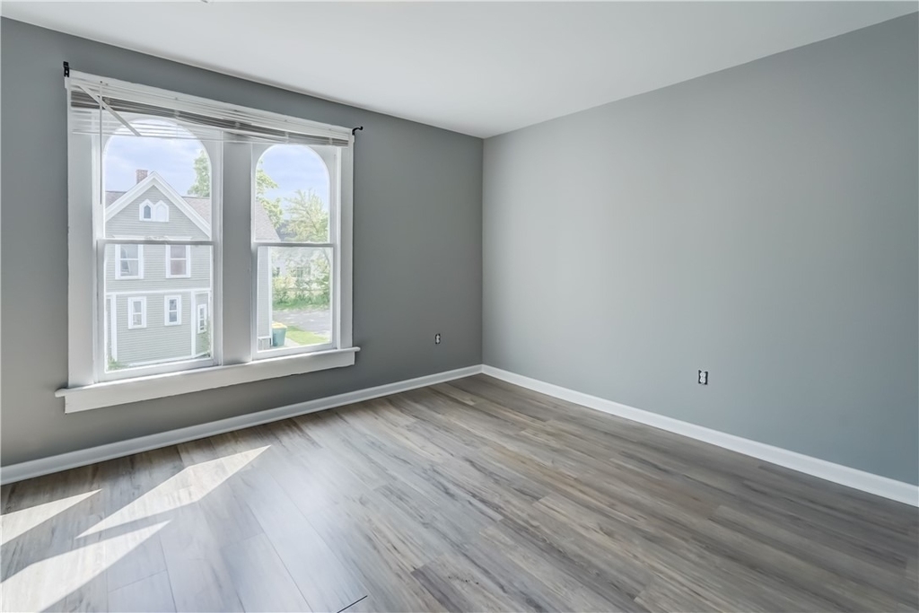 38 Tracy Street - Photo 15