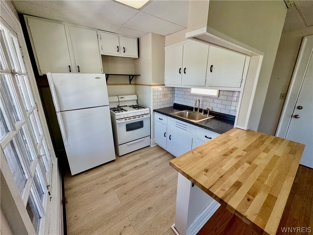 227 Abbott Road - Photo 2