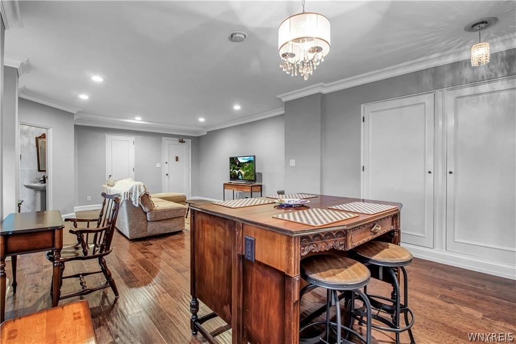 800 West Ferry Street - Photo 6
