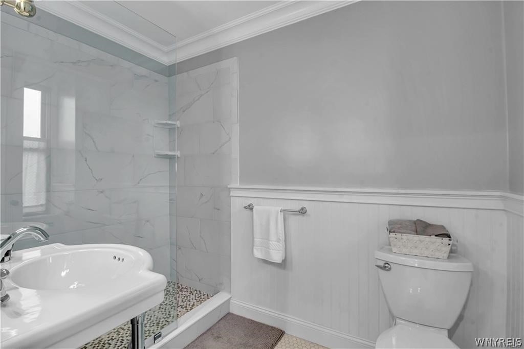 800 West Ferry Street - Photo 9