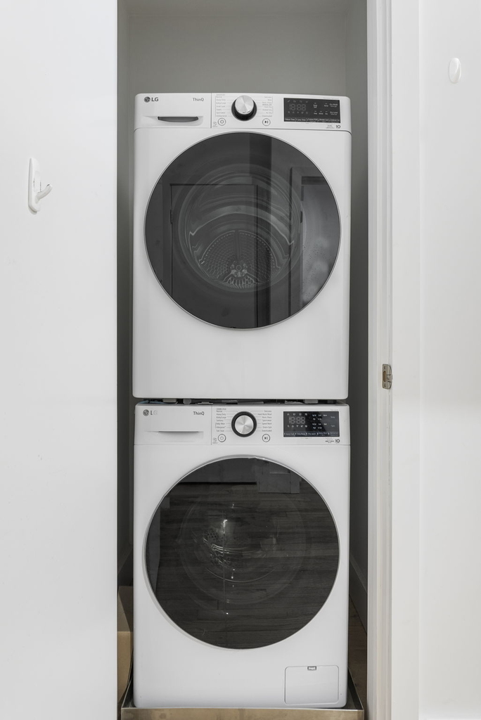 310 West 80th Street - Photo 6