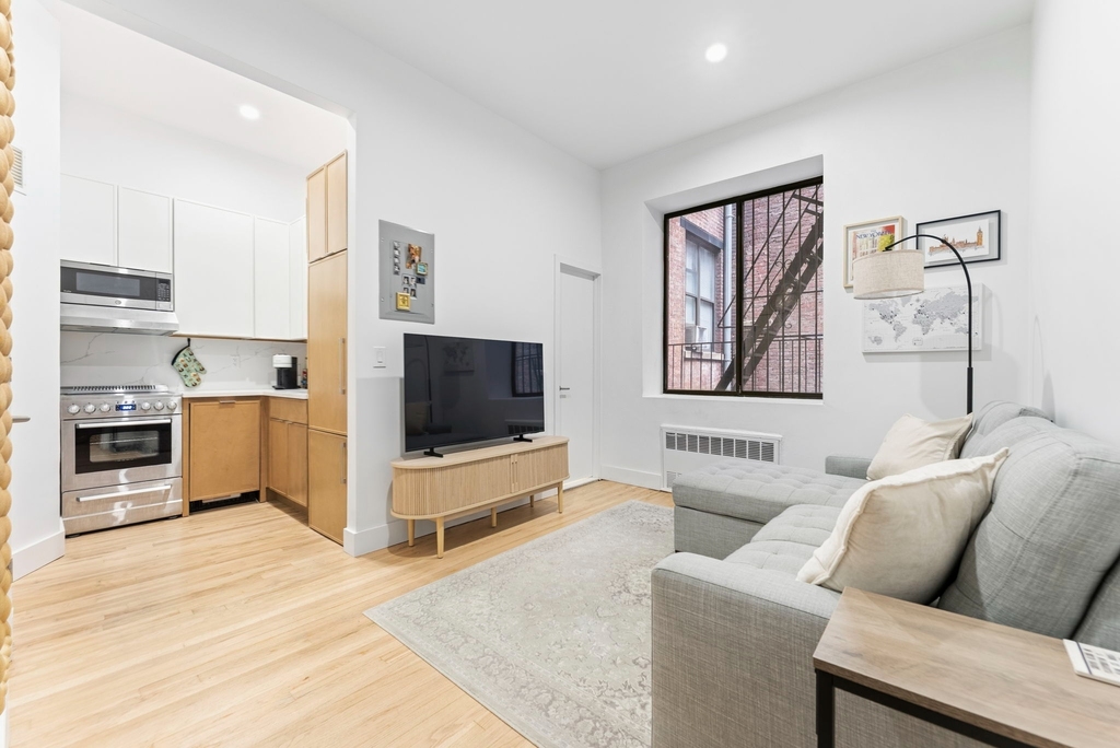 310 West 80th Street - Photo 0