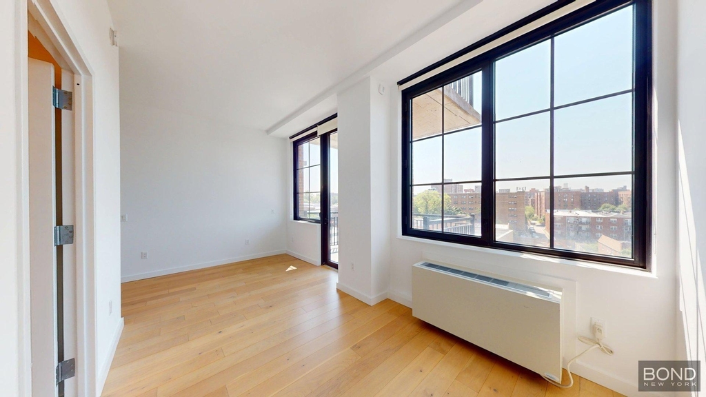 144-74 Northern Boulevard - Photo 1