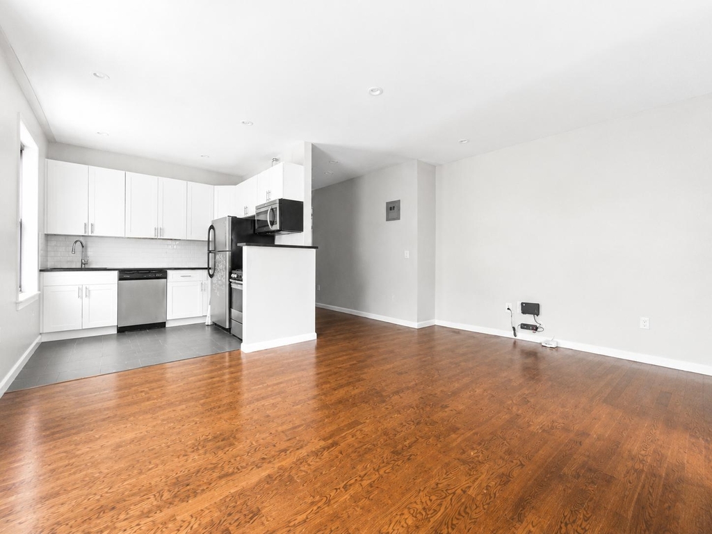 546 Isham Street - Photo 6