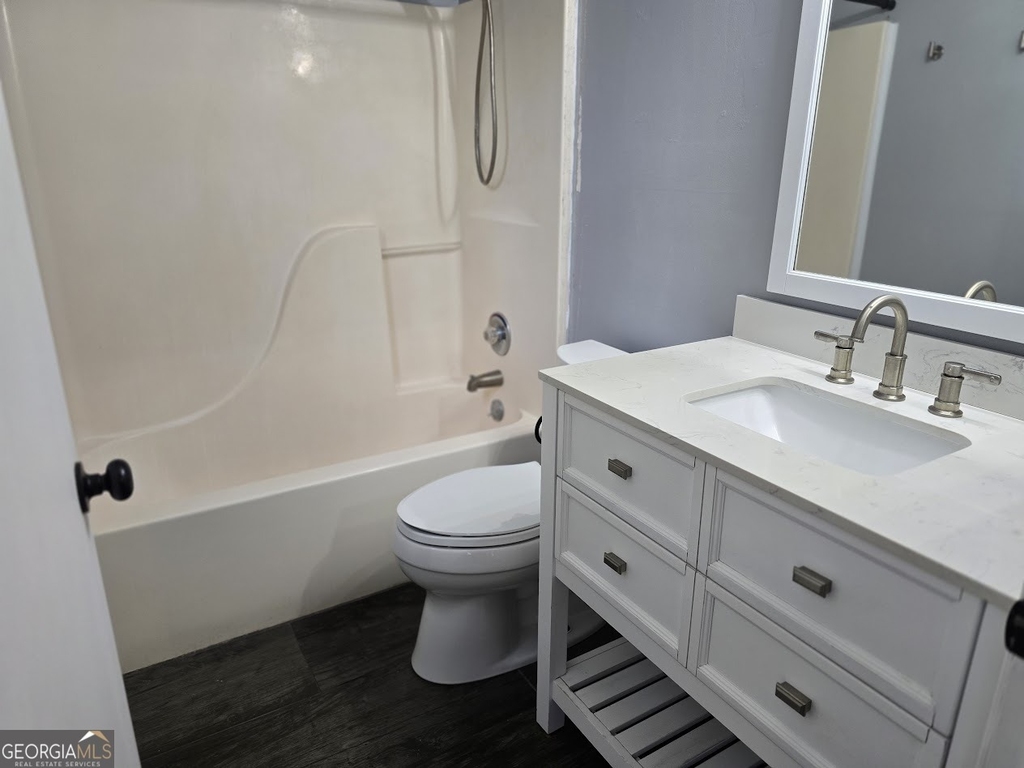 1001 Regal Road - Photo 23