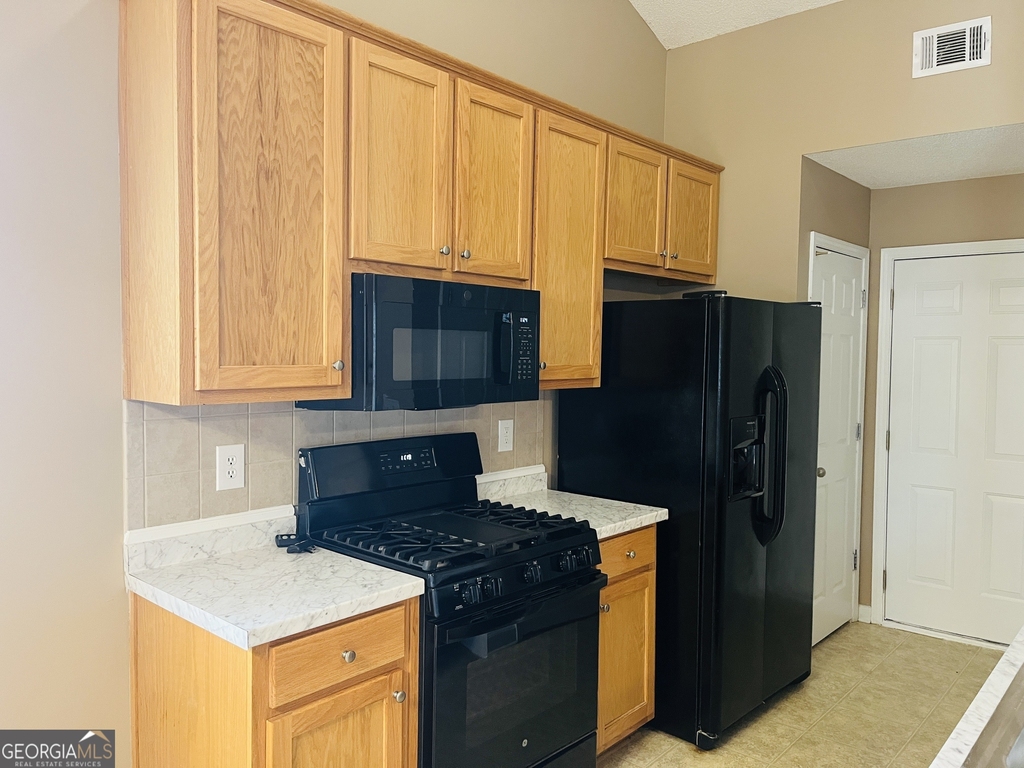 62 Green Spring - Photo 8