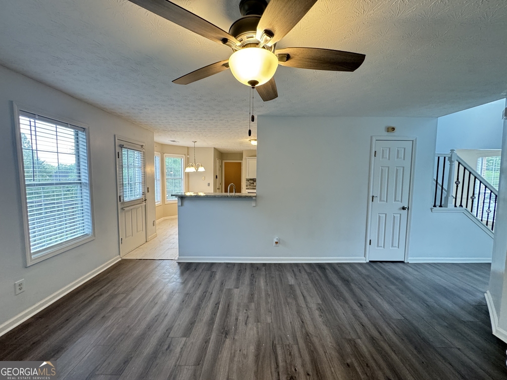 2121 Silva Court - Photo 7