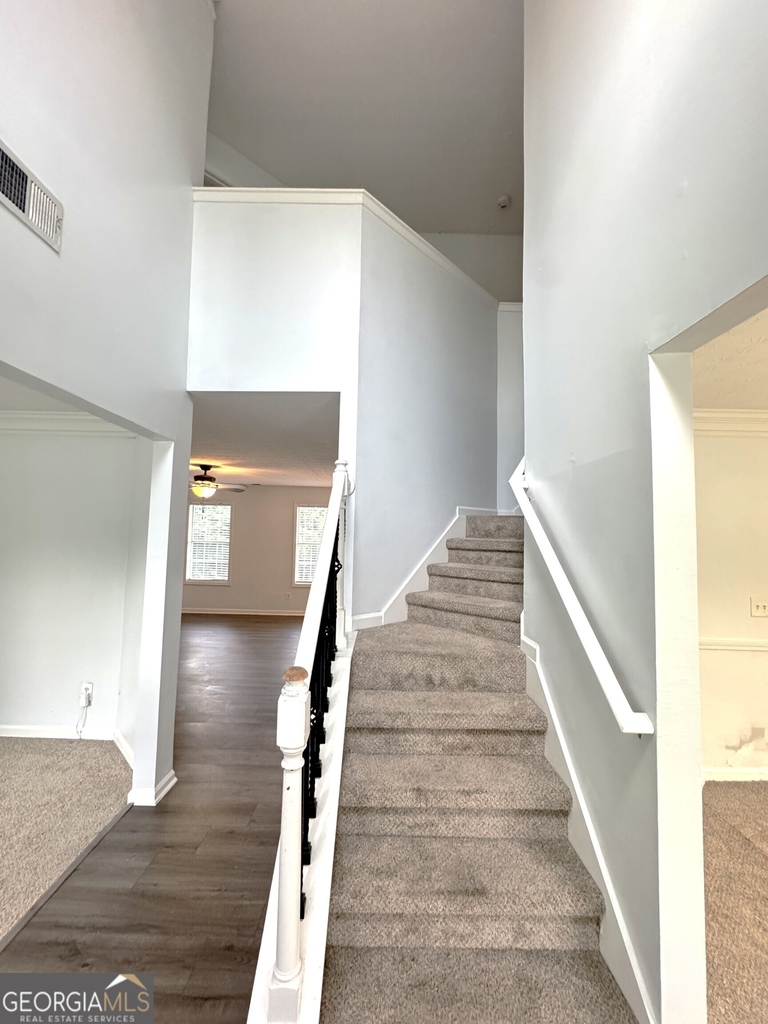 2121 Silva Court - Photo 0