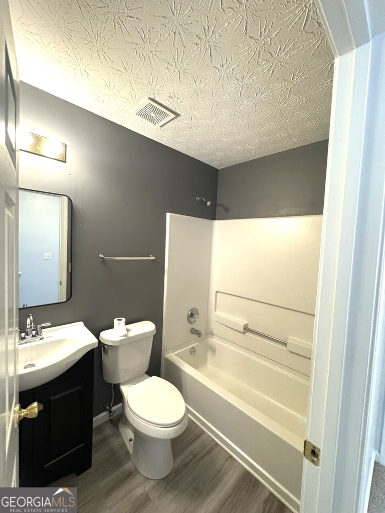 2121 Silva Court - Photo 13