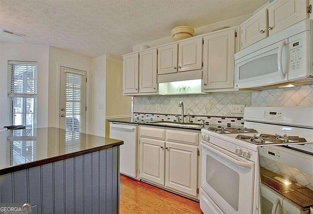 212 Brighton Path - Photo 18