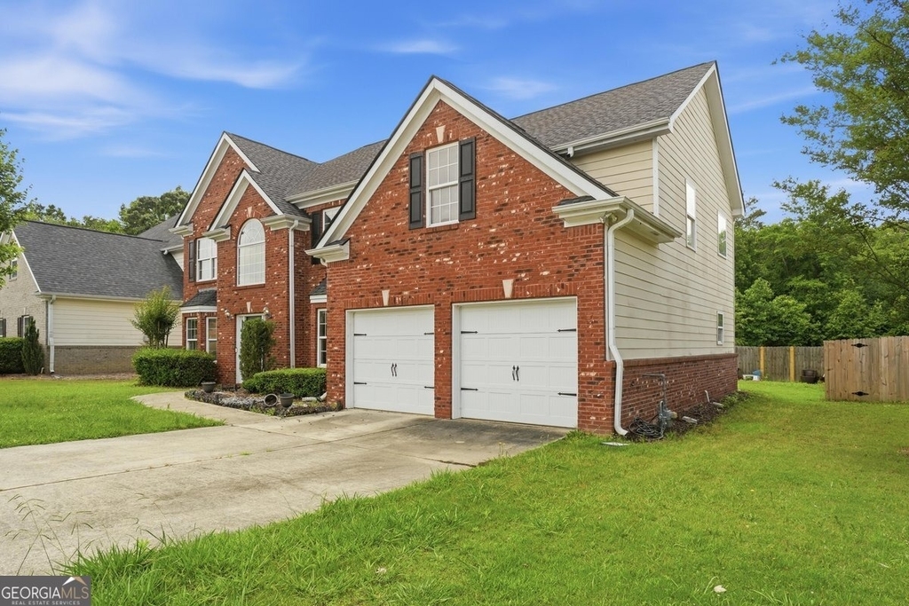 3951 Oak Field Drive - Photo 2