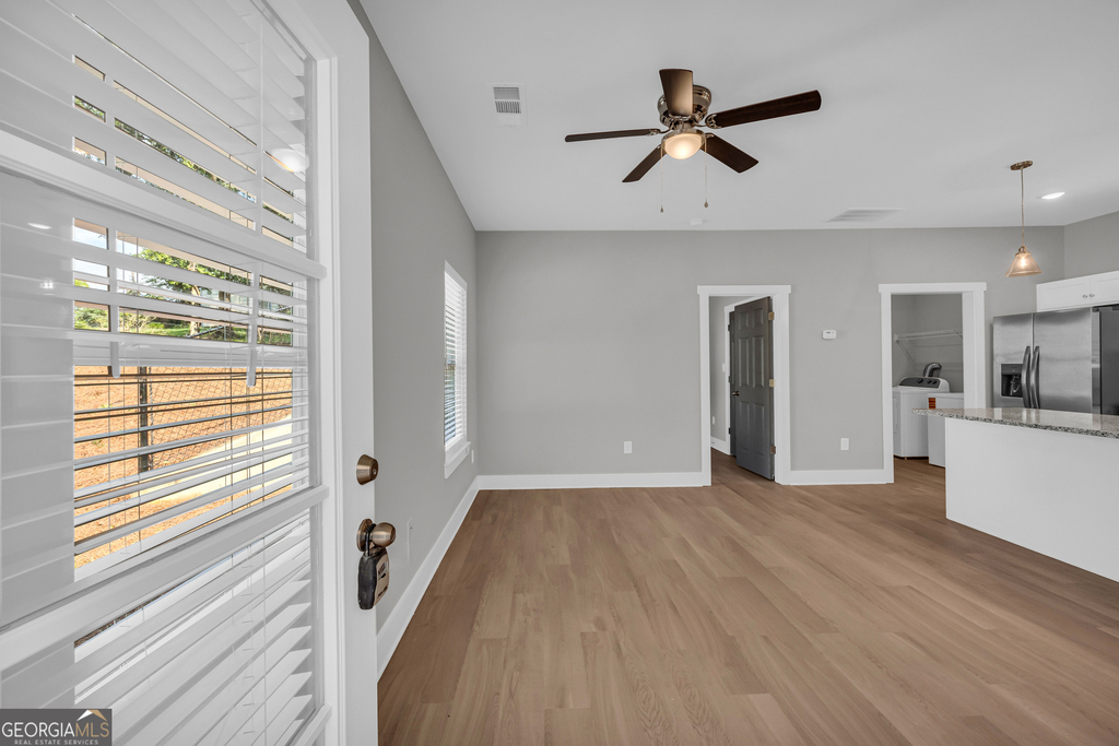 185 Miller Street - Photo 2
