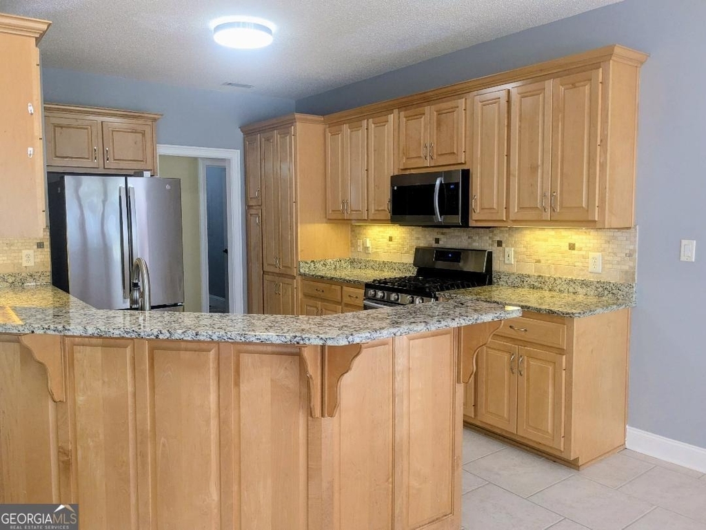 110 Lyndhurst Way - Photo 9