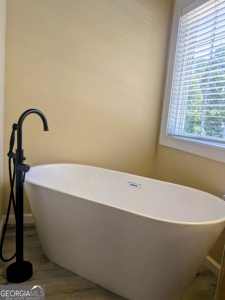 110 Lyndhurst Way - Photo 19