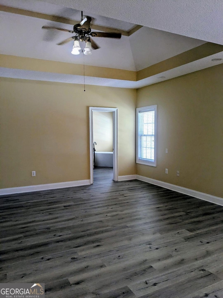 110 Lyndhurst Way - Photo 15
